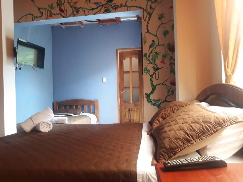 Casa Cultural Mindo Hotel Ngoại thất bức ảnh