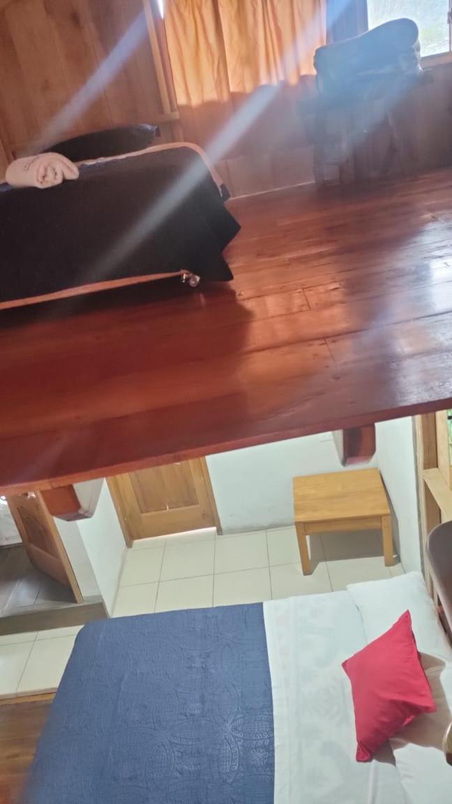 Casa Cultural Mindo Hotel Ngoại thất bức ảnh